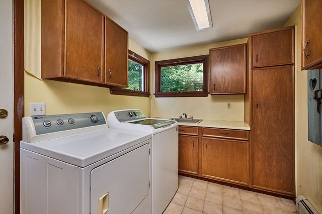 65 Blackberry Lane, Northampton, MA 01060
