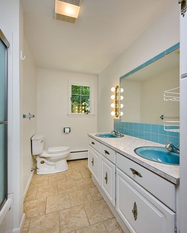 65 Blackberry Lane, Northampton, MA 01060
