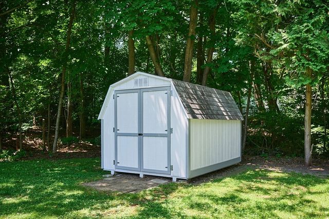65 Blackberry Lane, Northampton, MA 01060