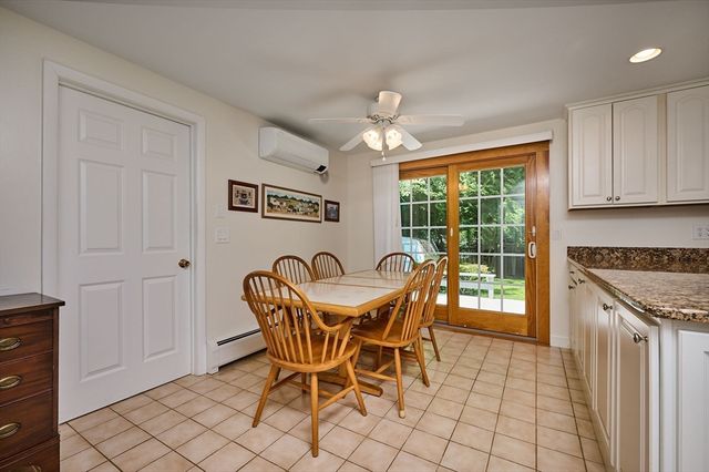 65 Blackberry Lane, Northampton, MA 01060