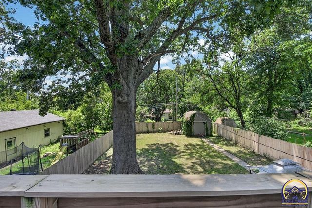 3115 SW 11th ST, Topeka, KS 66604