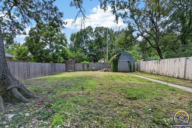 3115 SW 11th ST, Topeka, KS 66604