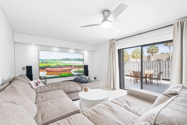 3611 36th Way, West Palm Beach, FL 33407