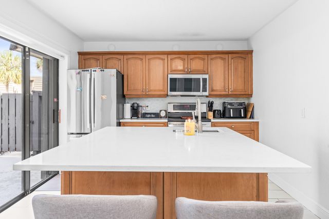 3611 36th Way, West Palm Beach, FL 33407