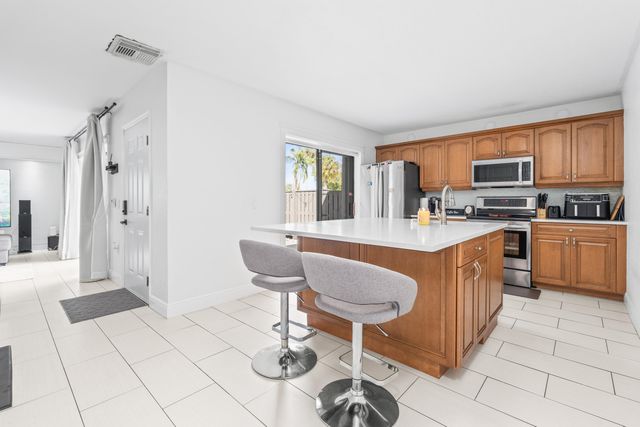 3611 36th Way, West Palm Beach, FL 33407