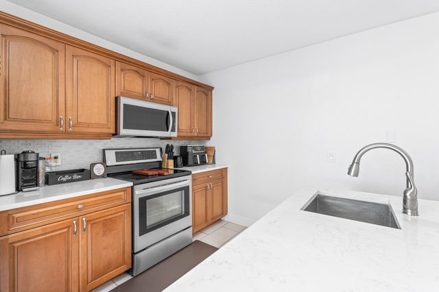 3611 36th Way, West Palm Beach, FL 33407