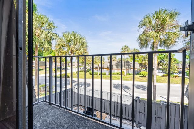 3611 36th Way, West Palm Beach, FL 33407