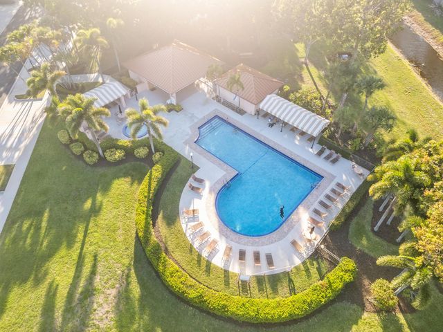 3611 36th Way, West Palm Beach, FL 33407