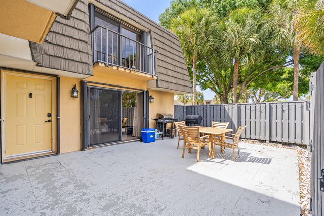 3611 36th Way, West Palm Beach, FL 33407