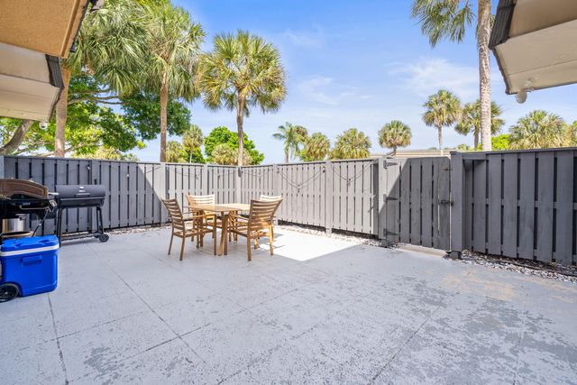 3611 36th Way, West Palm Beach, FL 33407