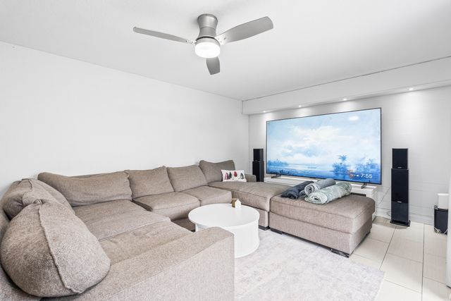 3611 36th Way, West Palm Beach, FL 33407