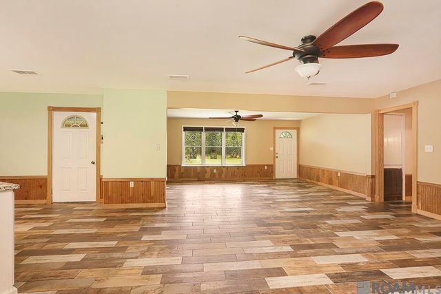 14929 Bear Island Rd, Maurepas, LA 70449