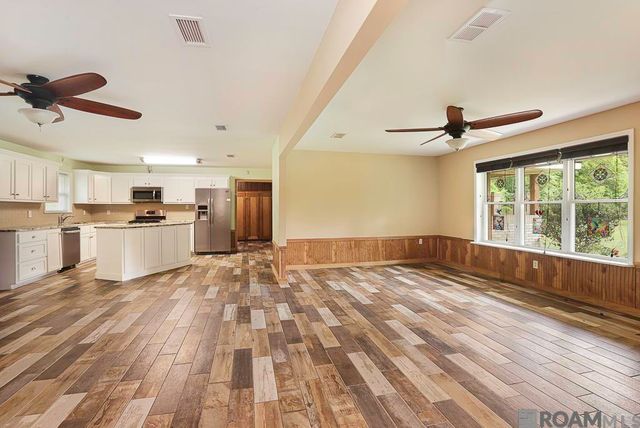 14929 Bear Island Rd, Maurepas, LA 70449