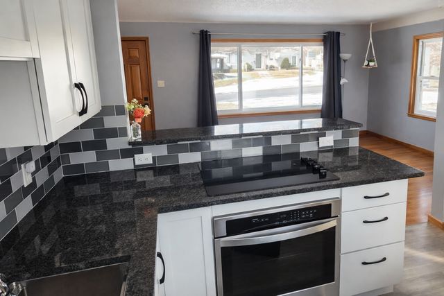 1220 Conway Street, Saint Paul, MN 55106