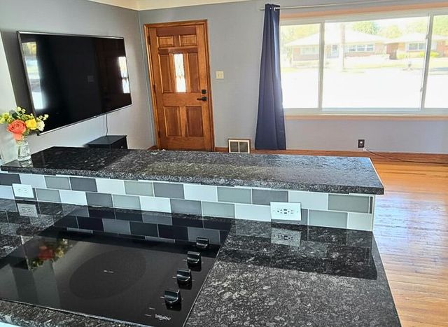 1220 Conway Street, Saint Paul, MN 55106