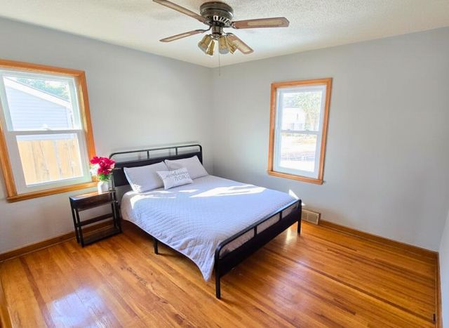 1220 Conway Street, Saint Paul, MN 55106