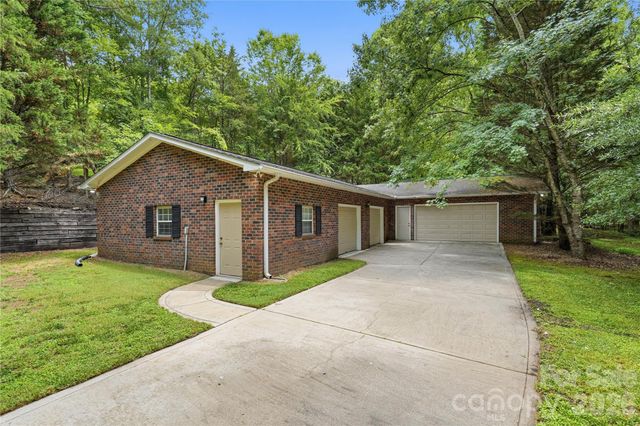 201 Old Bell Road, Charlotte, NC 28270