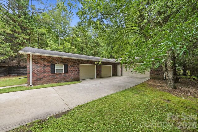 201 Old Bell Road, Charlotte, NC 28270