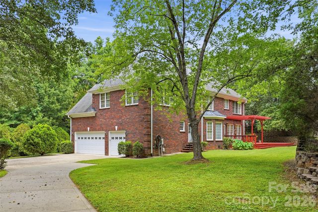 201 Old Bell Road, Charlotte, NC 28270