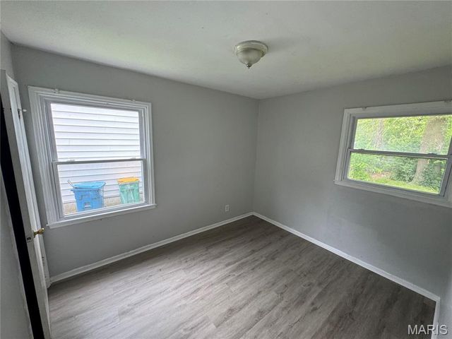 9838 Monarch Drive, St Louis, MO 63136