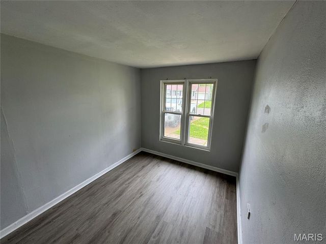 9838 Monarch Drive, St Louis, MO 63136