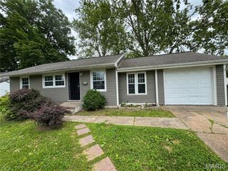 9838 Monarch Drive, St Louis, MO 63136