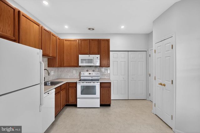 56 LIBERTY DR, Bensalem, PA 19020