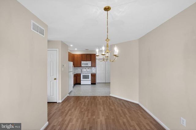 56 LIBERTY DR, Bensalem, PA 19020