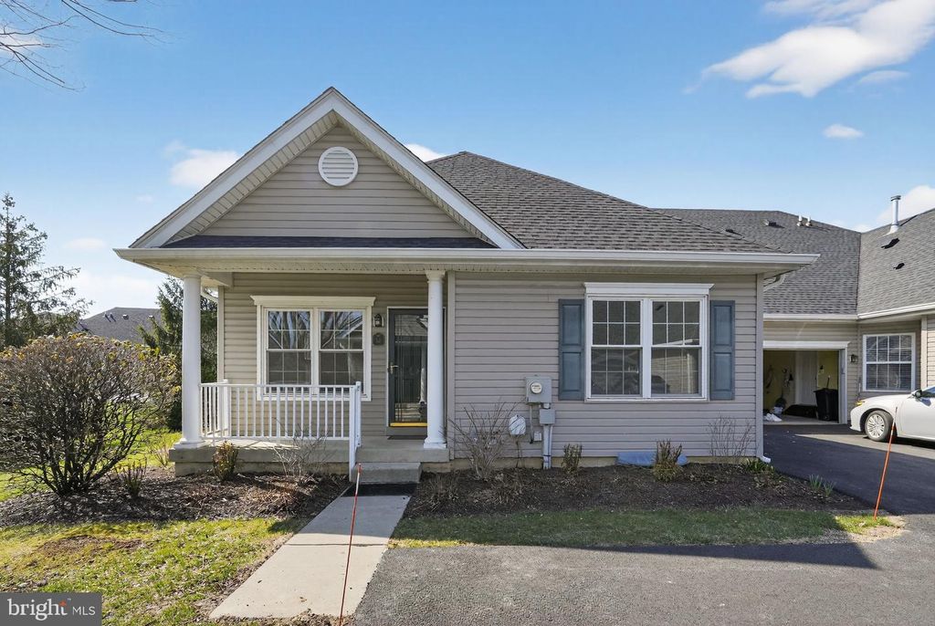 56 LIBERTY DR, Bensalem, PA 19020