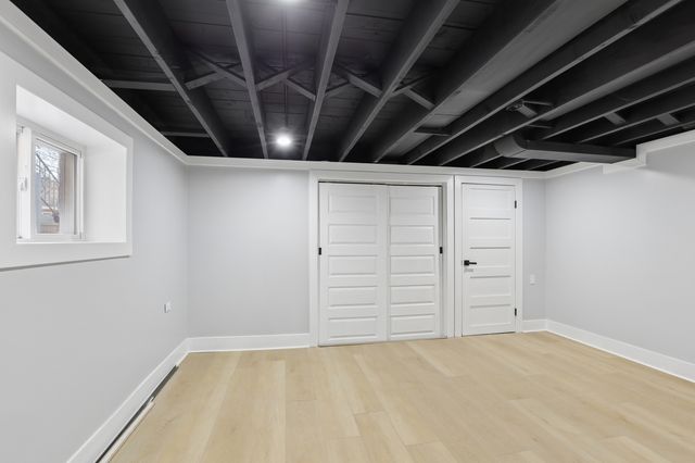 5547 N California Avenue, Chicago, IL 60625