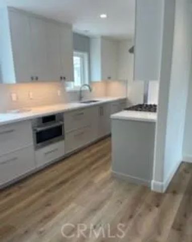 140 Acacia 3, Carlsbad, CA 92008