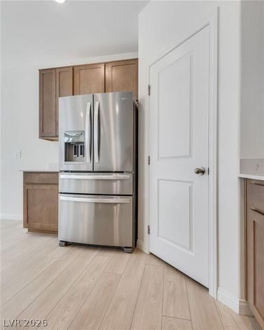 4225 Zilker Park Avenue, North Las Vegas, NV 89081