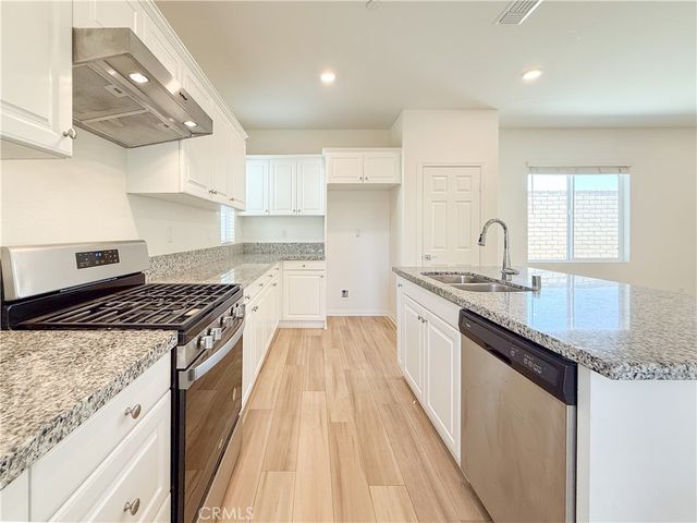 7155 Citrus Ave 227, Fontana, CA 92336
