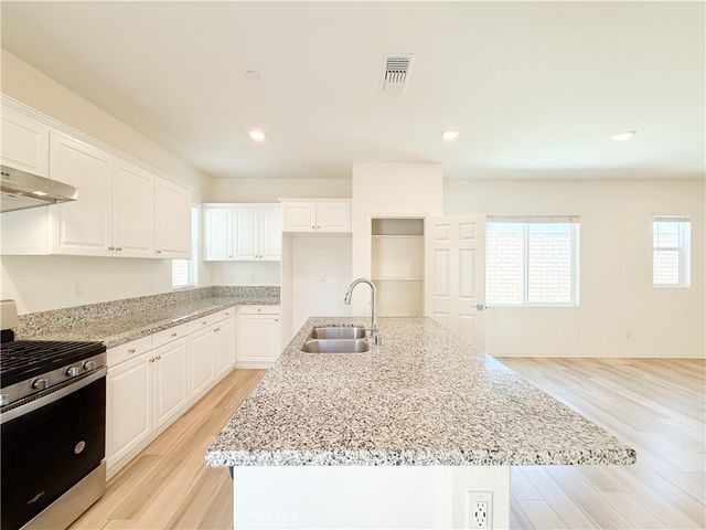 7155 Citrus Ave 227, Fontana, CA 92336