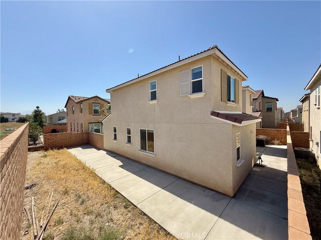7155 Citrus Ave 227, Fontana, CA 92336