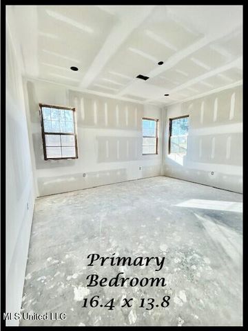 209 Dogwood Lane, Batesville, MS 38606