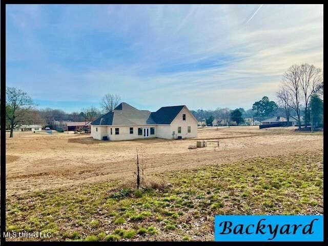 209 Dogwood Lane, Batesville, MS 38606