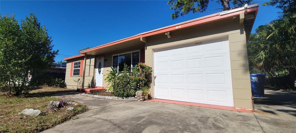 1217 ASTURIA WAY S, St Petersburg, FL 33705