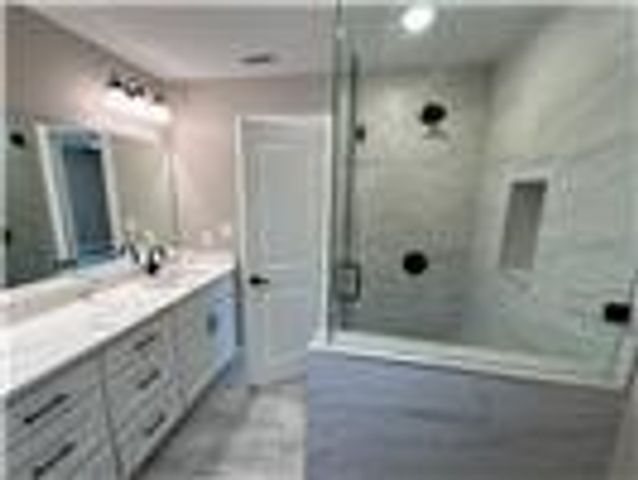 3211 Brazos River Drive, Granbury, TX 76048