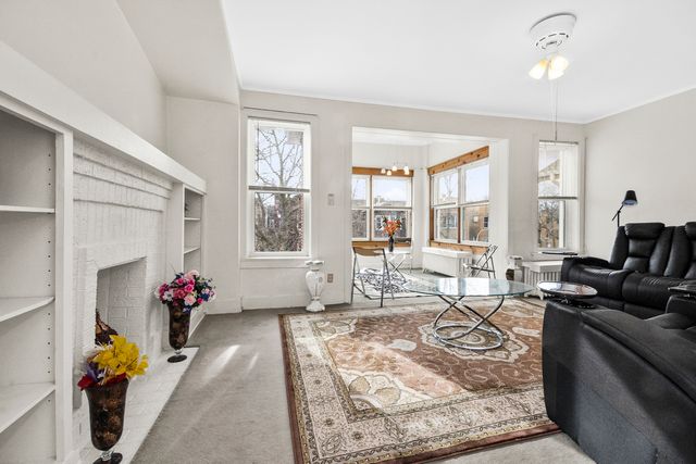 1244 W Arthur Avenue 2, Chicago, IL 60626
