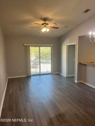 3680 KIRKPATRICK Circle 16-13, Jacksonville, FL 32210