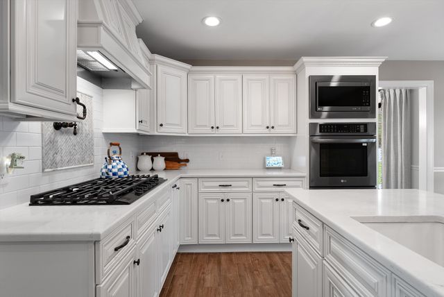 1033 Kacie Dr, Pleasant View, TN 37146