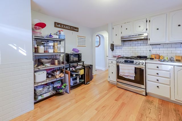 5 Oliver St, Randolph, MA 02368