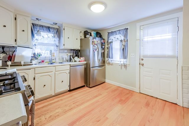 5 Oliver St, Randolph, MA 02368