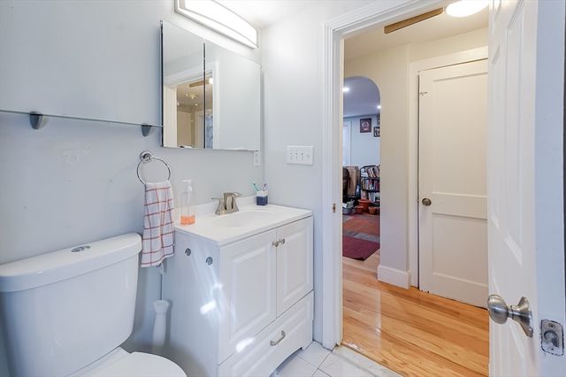 5 Oliver St, Randolph, MA 02368