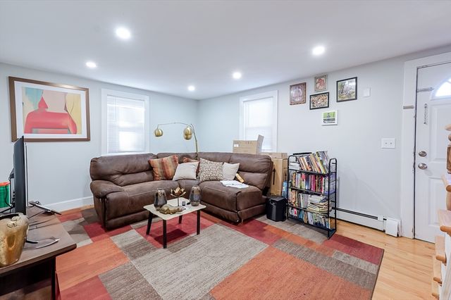 5 Oliver St, Randolph, MA 02368