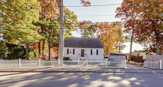 5 Oliver St, Randolph, MA 02368