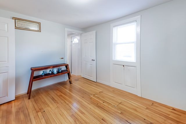 5 Oliver St, Randolph, MA 02368
