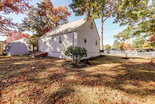 5 Oliver St, Randolph, MA 02368