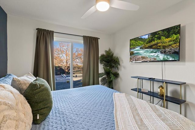 61664 Crest Circle Drive, Joshua Tree, CA 92252